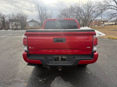 Used 2023 Toyota Tacoma TRD Sport image 6
