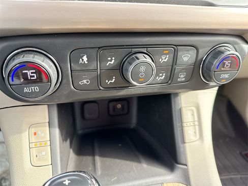 Used 2019 GMC Acadia Denali w/ Technology Package image 19