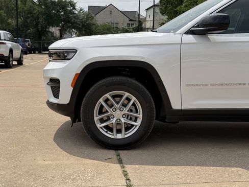 New 2026 Jeep Grand Cherokee Laredo X RWD image 9