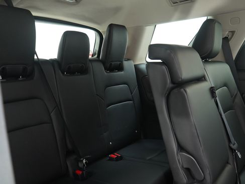 Used 2023 Nissan Pathfinder SL image 12