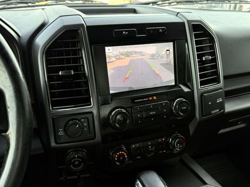 Used 2019 Ford F150 XLT w/ Equipment Group 302A Luxury AWD/4WD image 40