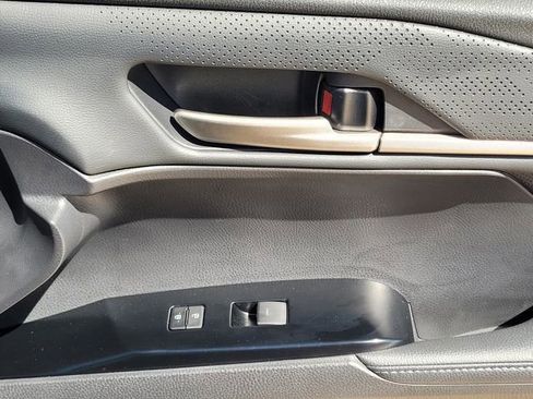 Used 2025 Toyota Camry XSE FWD image 28