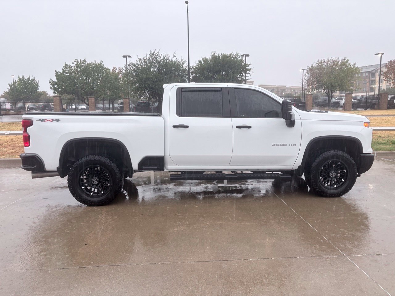 Used 2024 Chevrolet Silverado 2500 W/T AWD/4WD image 3