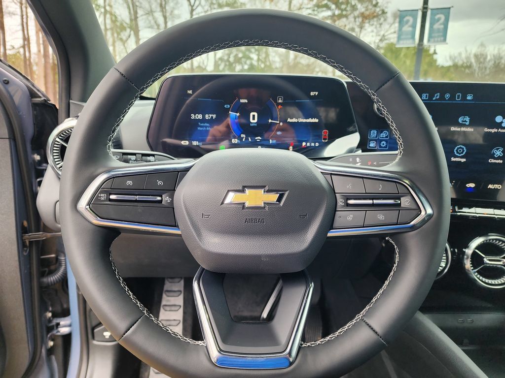 New 2025 Chevrolet Blazer EV LT AWD/4WD image 16