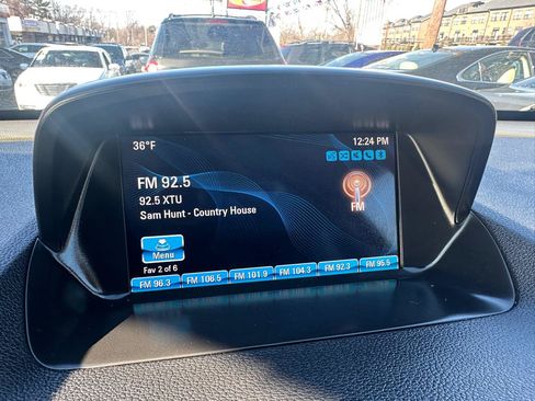Used 2014 Buick Encore FWD image 19