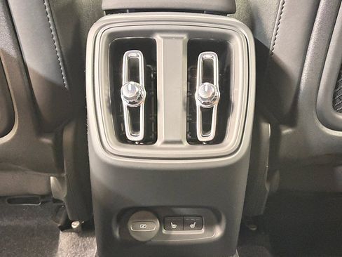 Used 2025 Volvo EX40 Plus w/ Climate Package AWD/4WD image 30