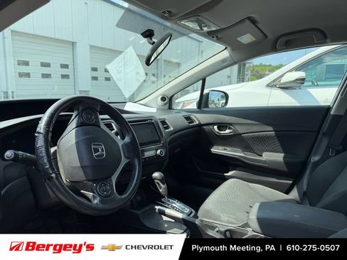 Used 2015 Honda Civic SE image 9