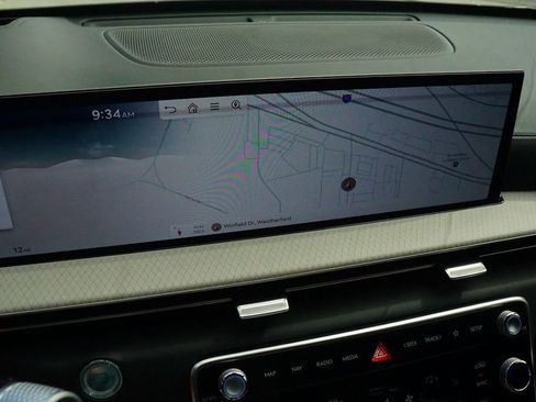 New 2025 Genesis GV80 3.5T Prestige image 8