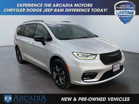 New 2026 Chrysler Pacifica Limited w/ S Appearance Package AWD/4WD image 28