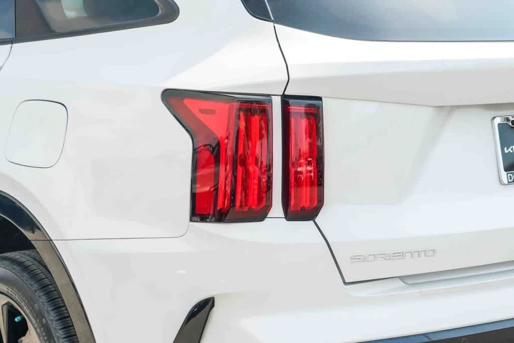 Certified 2023 Kia Sorento SX AWD/4WD image 7