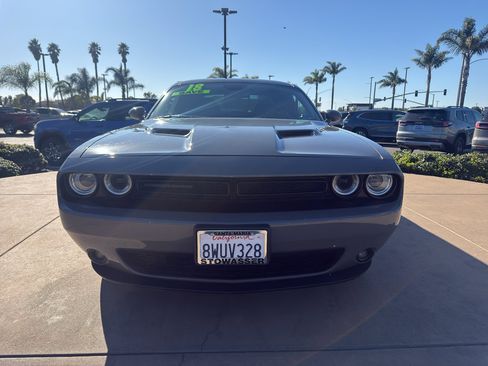 Used 2018 Dodge Challenger SXT w/ Blacktop Package image 2