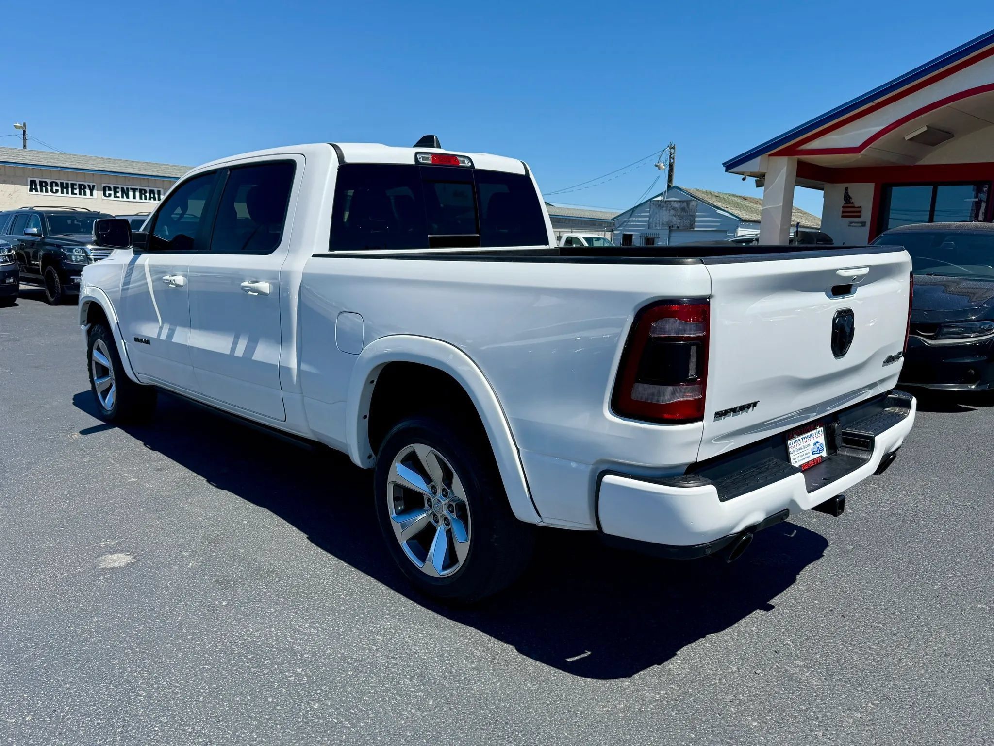 Used 2019 RAM 1500 Sport w/ Level 2 Equipment Group AWD/4WD image 3