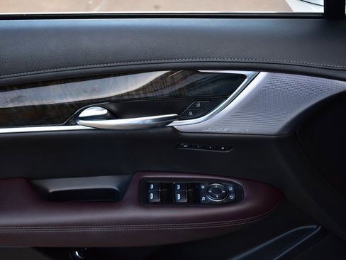 Used 2020 Cadillac XT6 Premium Luxury image 15