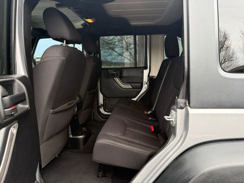 Used 2013 Jeep Wrangler Unlimited Sport AWD/4WD image 11