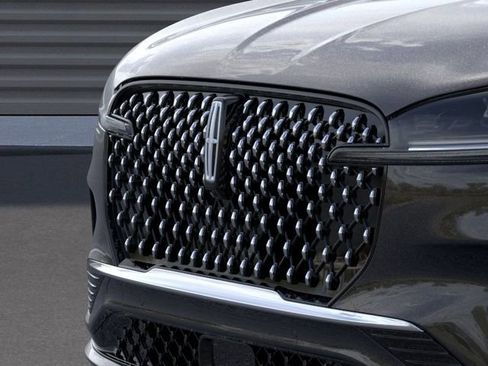 New 2026 Lincoln Aviator Black Label w/ Dynamic Handling Package AWD/4WD image 17