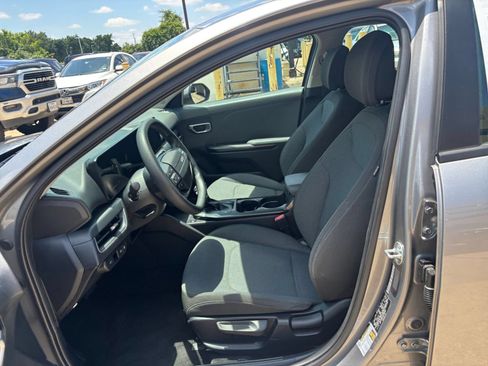Used 2025 Kia K4 FWD image 25