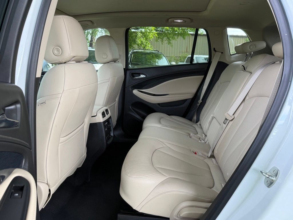Used 2017 Buick Envision Essence FWD image 13