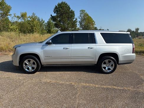 Used 2020 GMC Yukon XL Denali w/ Denali Ultimate Package image 5