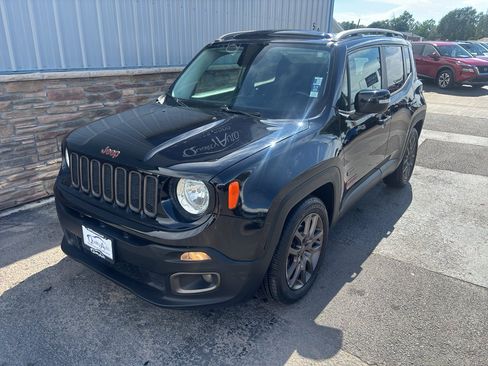 Used 2016 Jeep Renegade 75th Anniversary FWD image 2