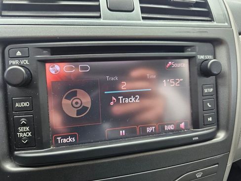 Used 2013 Toyota Corolla LE w/ Premium Pkg FWD image 28