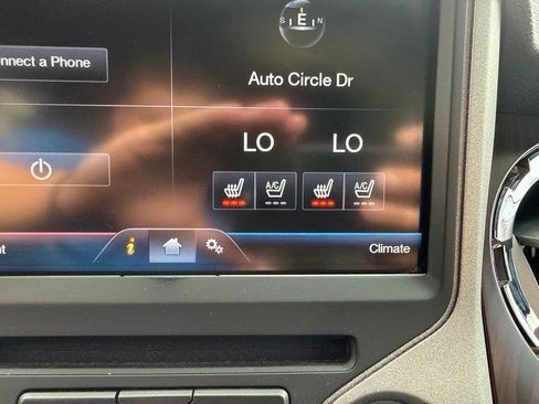 Used 2014 Ford F350 Lariat w/ Lariat Ultimate Package AWD/4WD image 22