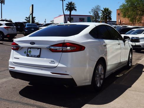 Used 2020 Ford Fusion SE image 13