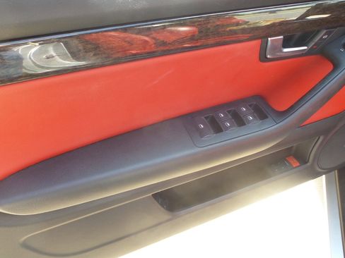 Used 2005 Audi S4 Cabriolet image 35