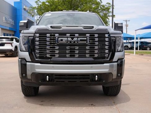 New 2026 GMC Sierra 2500 Denali Ultimate AWD/4WD image 7