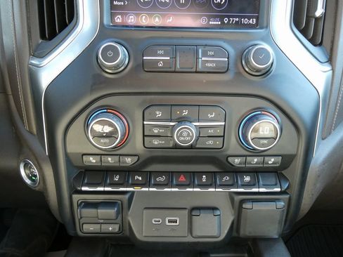 Used 2020 Chevrolet Silverado 2500 LTZ w/ LTZ Plus Package image 26