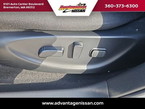 Used 2019 Nissan Leaf SV w/ SV Technology Package image 10