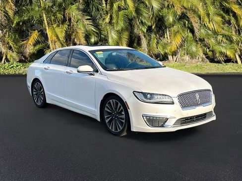 Used 2019 Lincoln MKZ Reserve image 4
