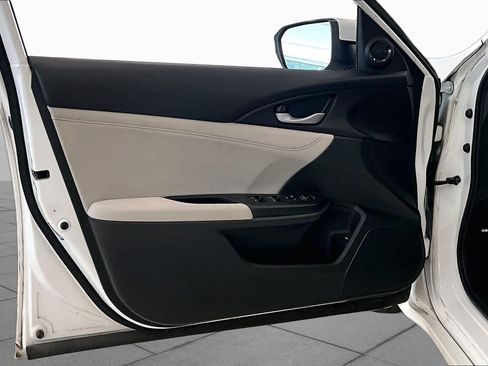 Used 2019 Honda Insight EX image 21