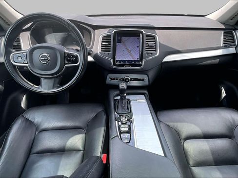 Used 2018 Volvo XC90 T5 Momentum w/ Convenience Package FWD image 15