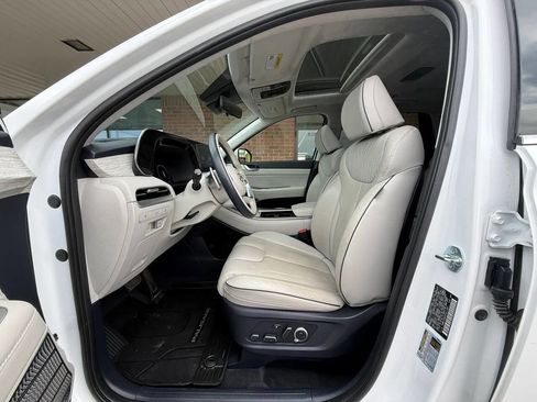 Used 2023 Hyundai Palisade Calligraphy image 33