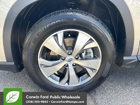 Used 2019 Subaru Ascent Premium w/ Popular Package #3 AWD/4WD image 9