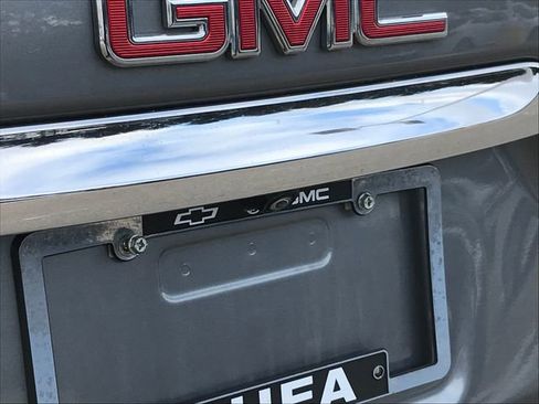 Certified 2021 GMC Terrain SLT image 4