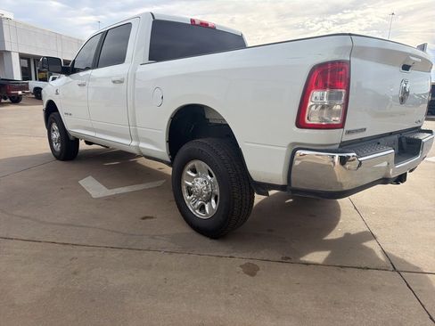 Used 2022 RAM 2500 Big Horn w/ Cold Weather Group image 5