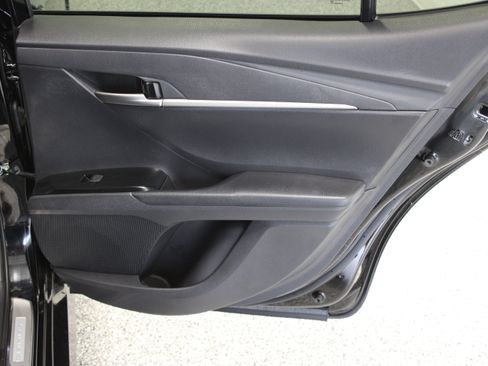Used 2026 Toyota Camry LE w/ Convenience Package FWD image 31
