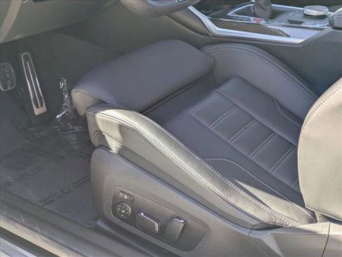 Used 2025 BMW M2 w/ Lighting Package image 4