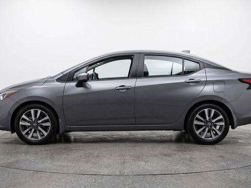 Used 2025 Nissan Versa SV FWD image 5