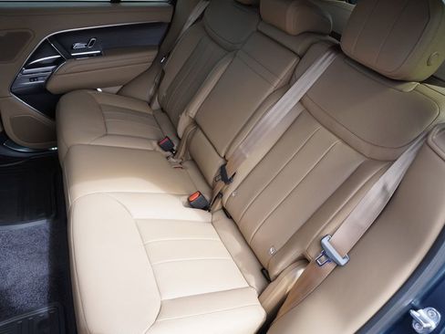 New 2026 Land Rover Range Rover SE AWD/4WD image 30