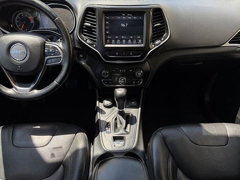 Used 2021 Jeep Cherokee Latitude Lux w/ Comfort/Convenience Group AWD/4WD image 14