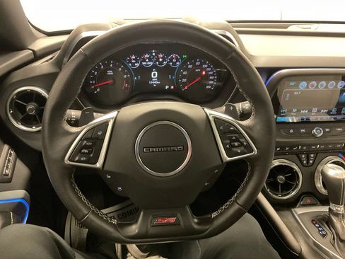 Used 2016 Chevrolet Camaro SS RWD image 10