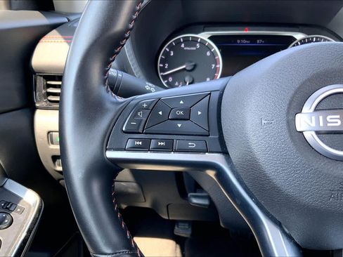 Used 2025 Nissan Sentra SR FWD image 24