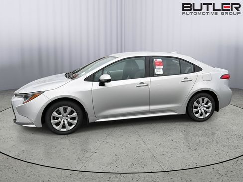 New 2026 Toyota Corolla LE FWD image 3