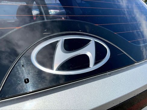 Used 2023 Hyundai Tucson SE image 29