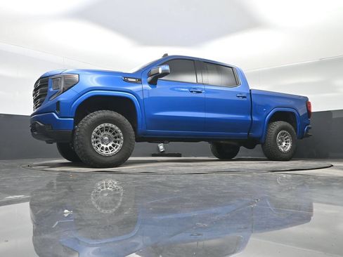 Used 2022 GMC Sierra 1500 Elevation w/ Elevation Premium Package AWD/4WD image 26