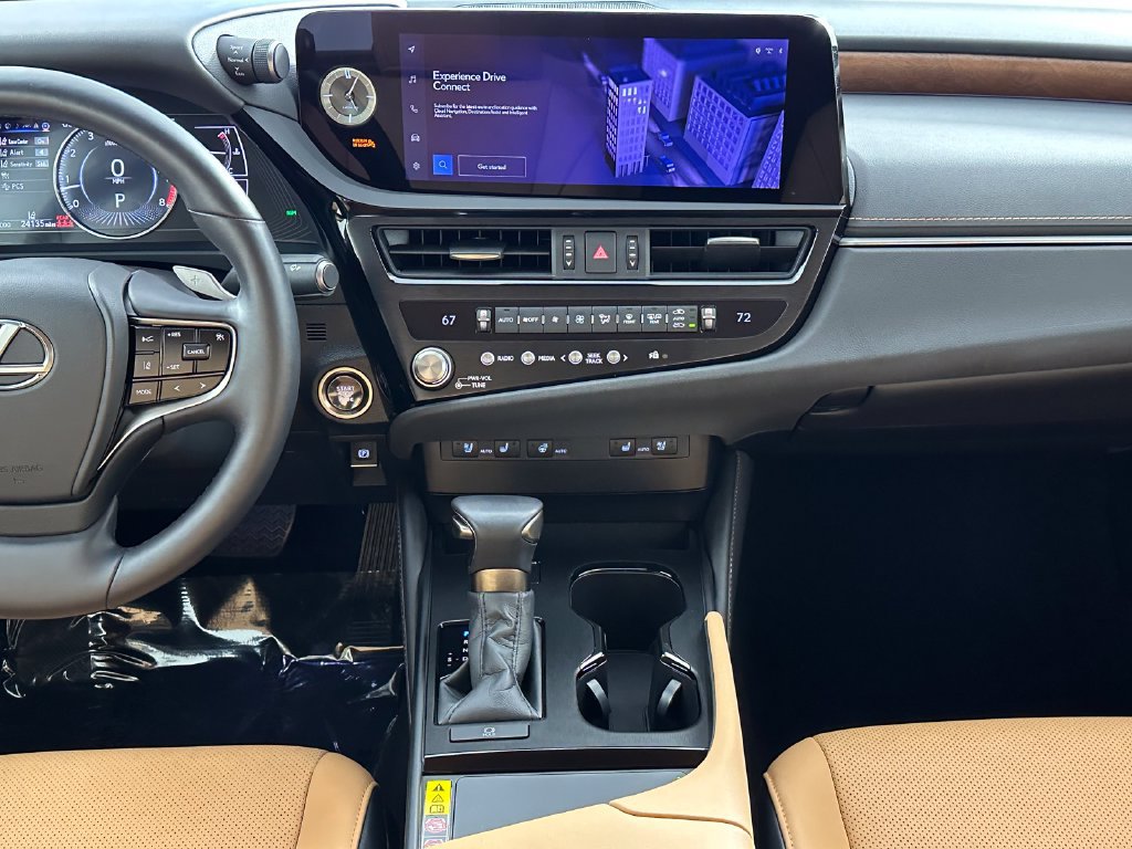 Used 2025 Lexus ES 350 w/ Accessory Package (Z2) FWD image 24