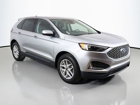 Used 2023 Ford Edge SEL w/ Convenience Package AWD/4WD image 2