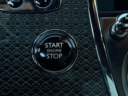 Used 2020 Rolls-Royce Wraith image 22